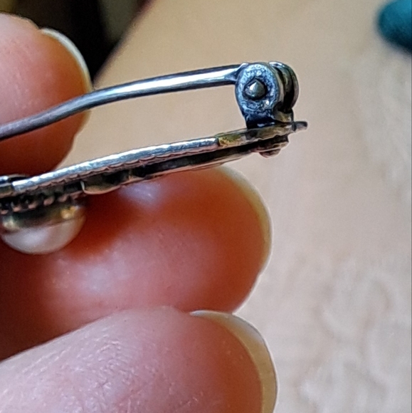 Vintage 14kt over Sterling Silver Symmetalic Floral Pearl Brooch - Picture 8 of 13